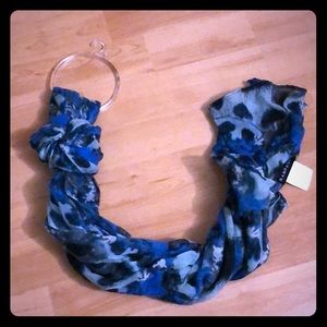 Blue kaleidoscope pattern scarf